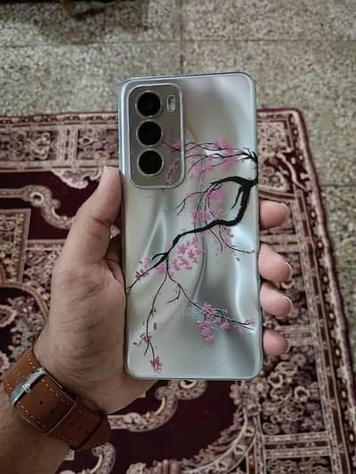 OPPO Reno12