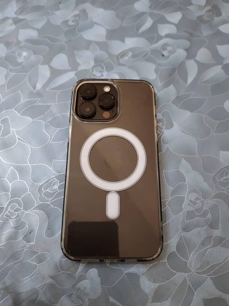 Apple iPhone 14 Pro Max 8