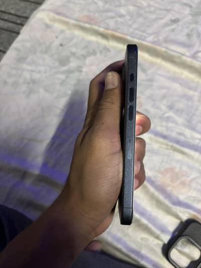 Apple iPhone 15 Pro jv