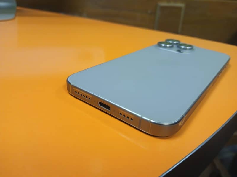 Iphone 15 pro max 1