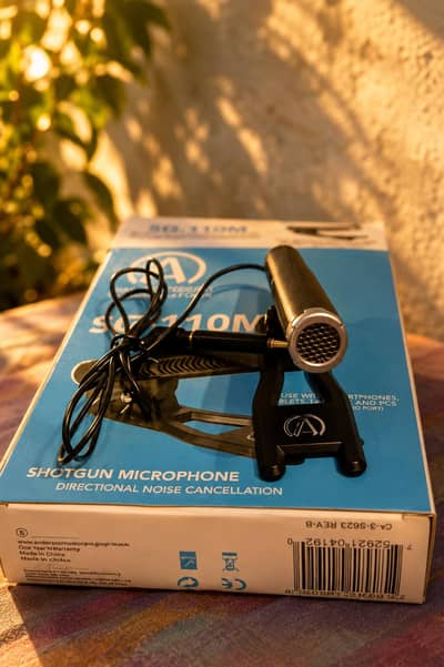 SHORTGUN MIC  FOR USE LAPTOP TAB MOBILE VIDEO RECORD ETC UK BEST BOX