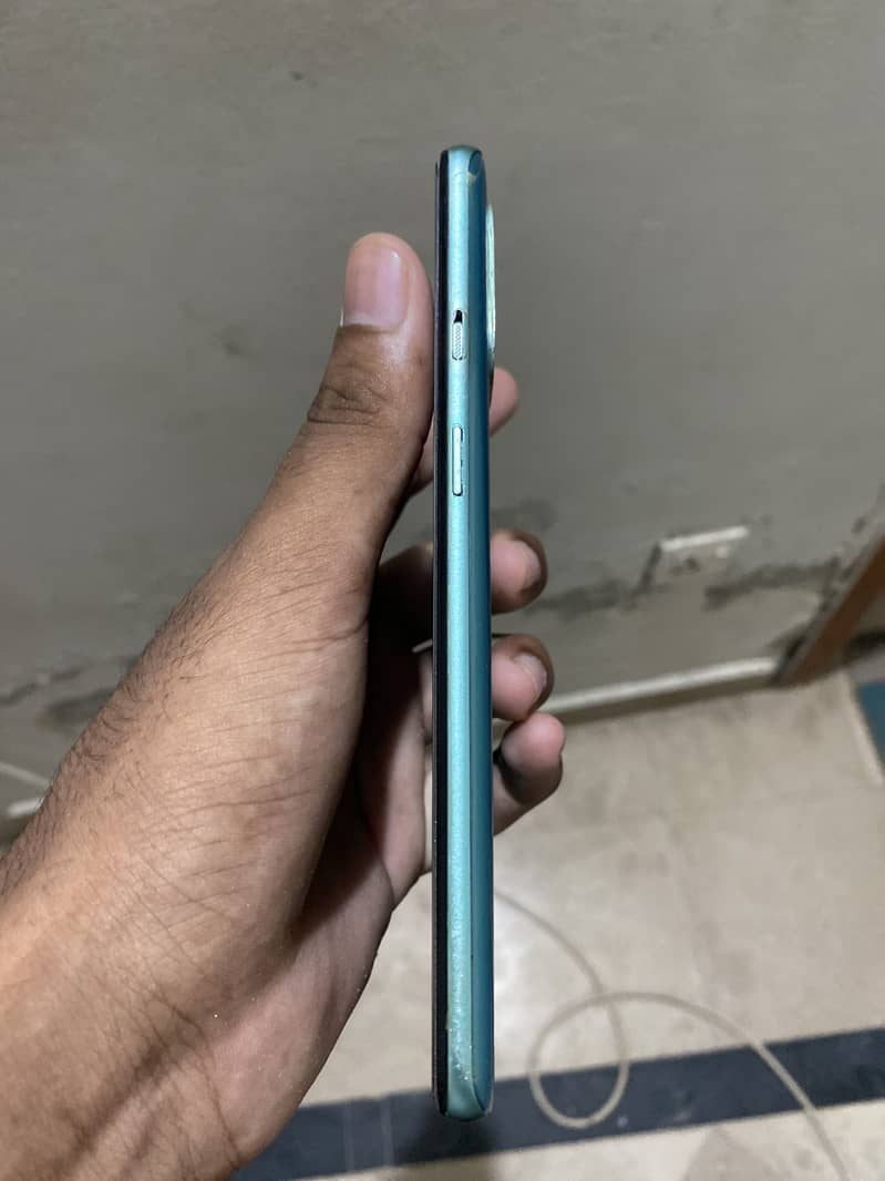 One Plus 8T 1