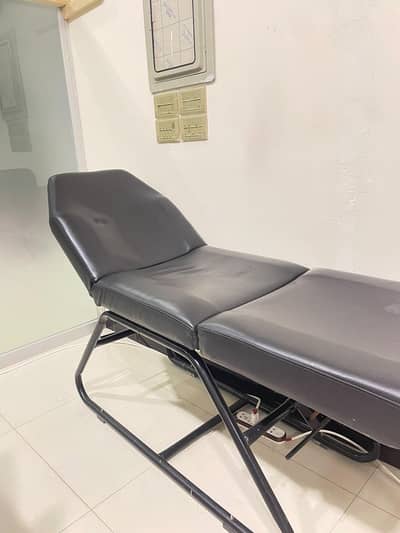2 physiotherapy/ Medical treatment beds for sale - excellent condition