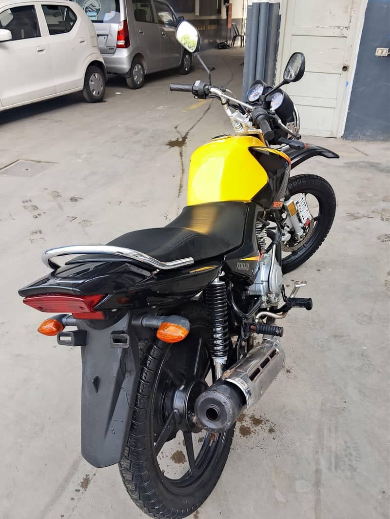 Yamaha 4