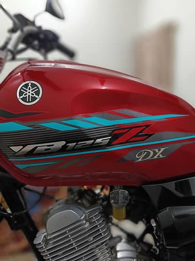 YAMAHA YB 125Z DX 2023 RED