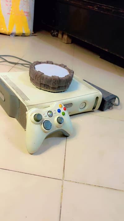 Xbox 360 great working condition + wireless controller + power supply