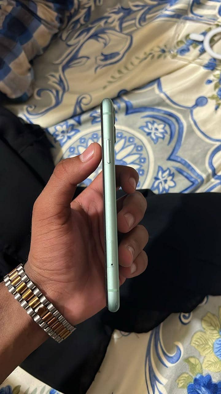 Apple iPhone 11 1