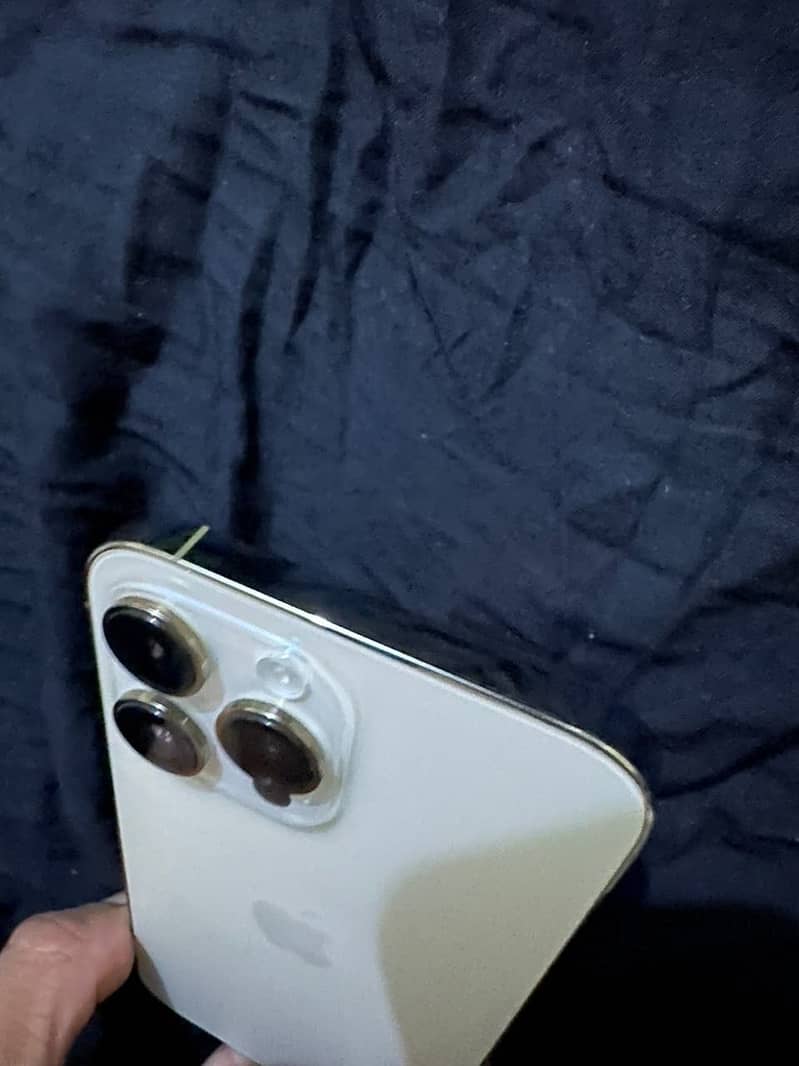 Apple iPhone 14 Pro Max 3