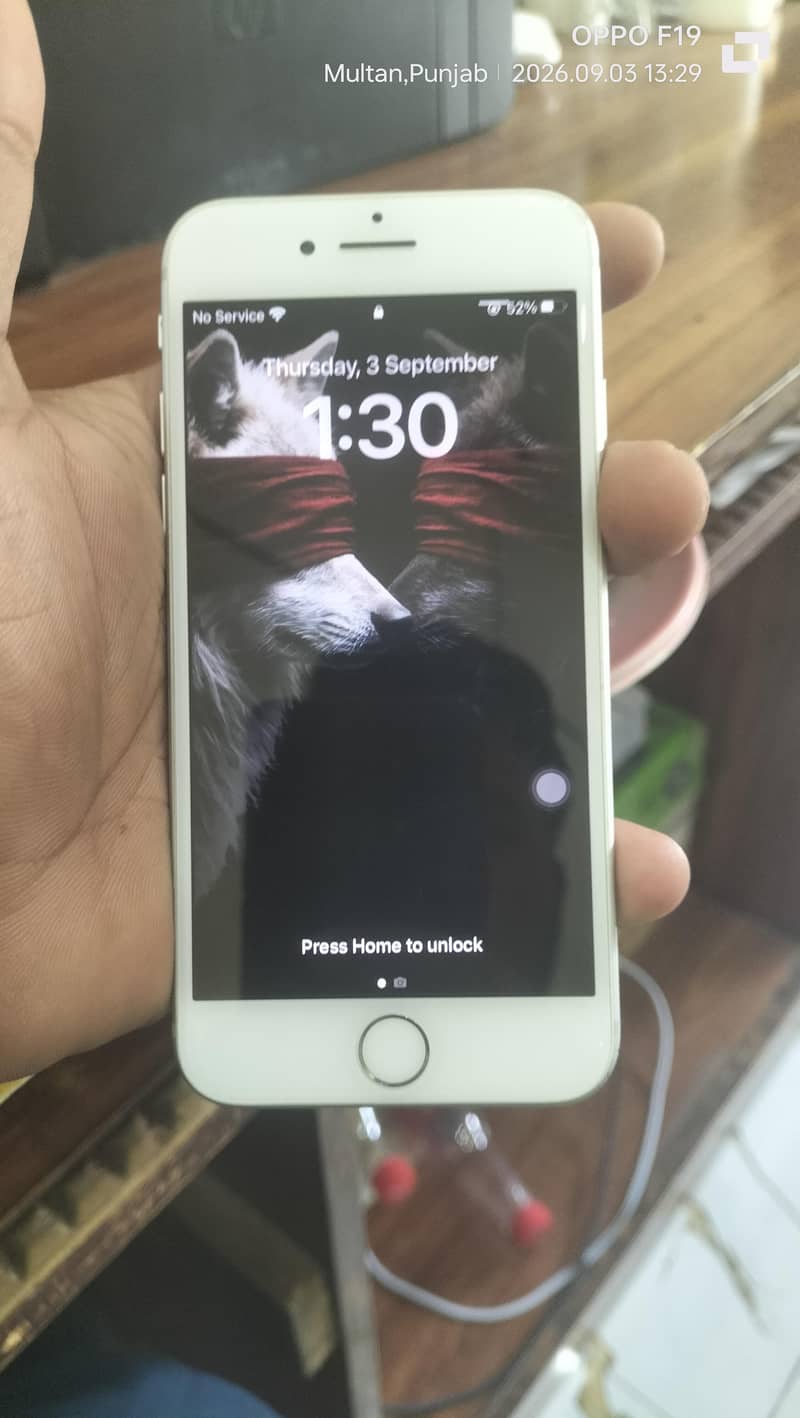 Apple iPhone 8 5