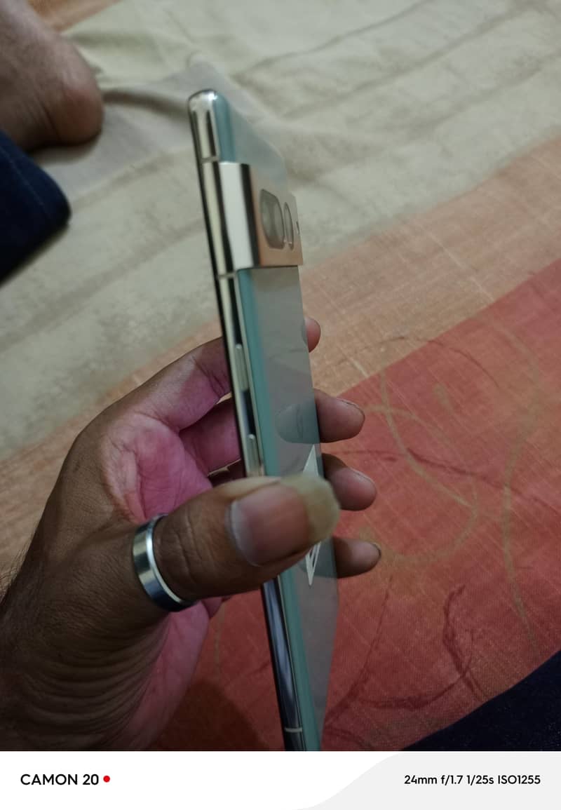 Google Pixel 7 Pro 4