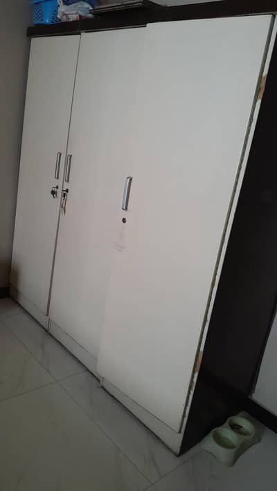 white wooden furniture set