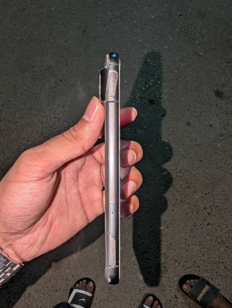 Google Pixel 8 3