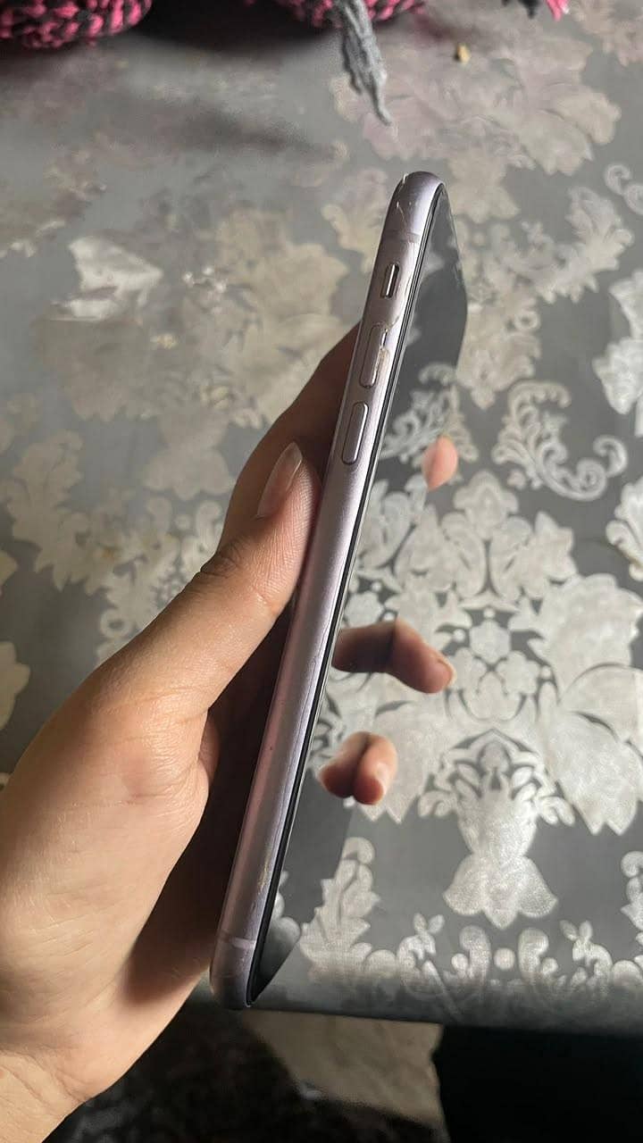 Apple iPhone 11 1