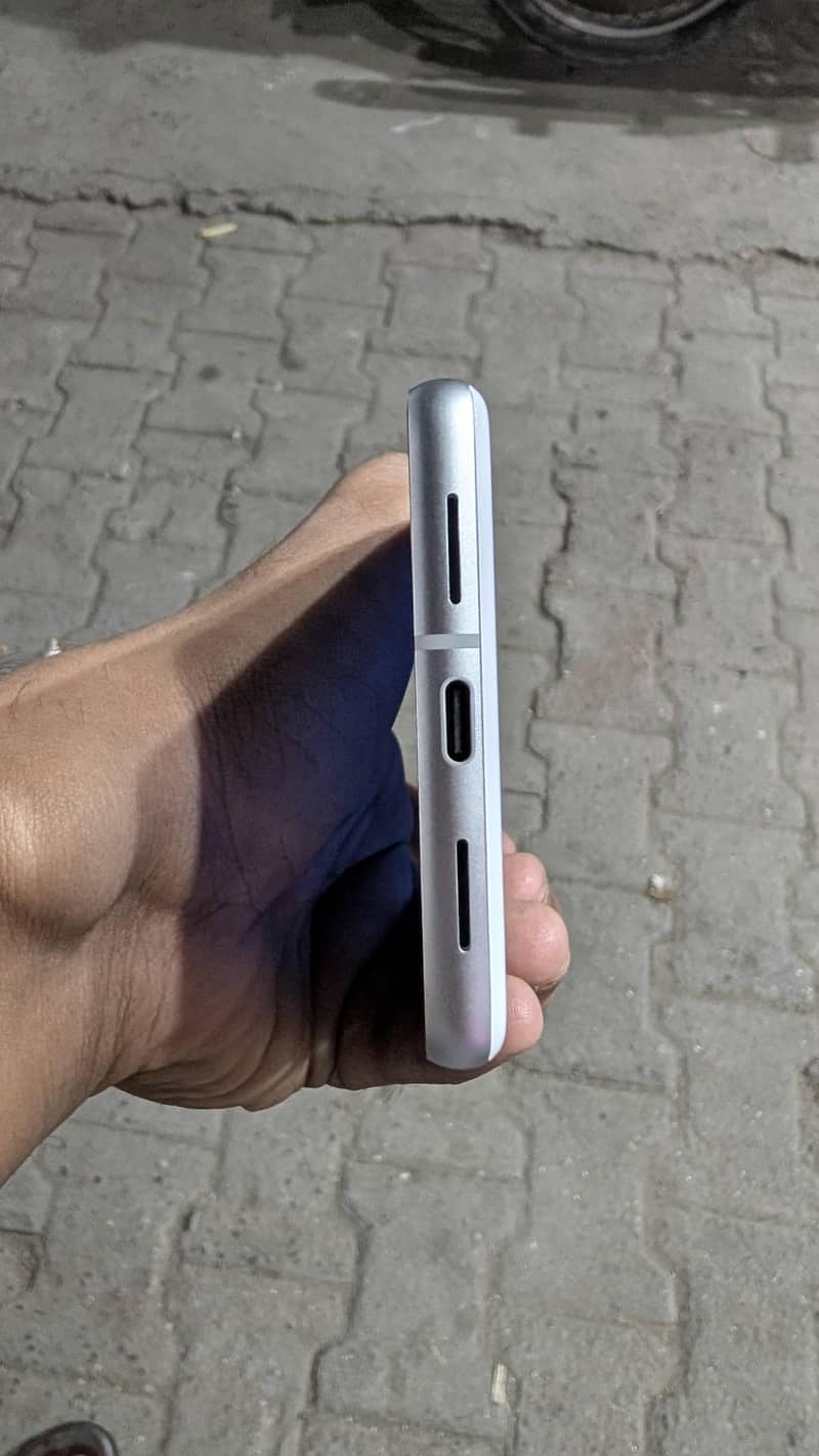 Google Pixel 7 2