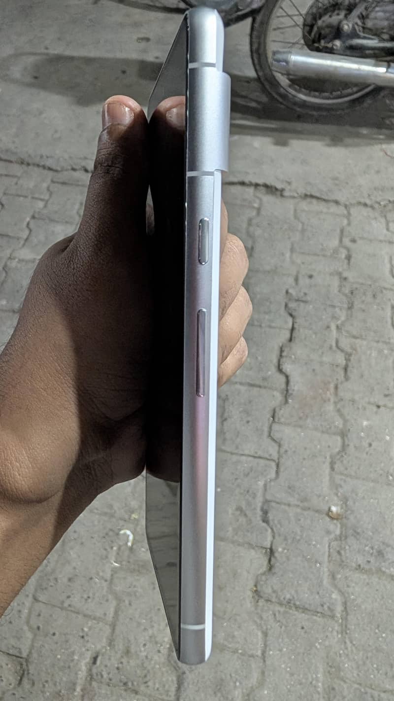 Google Pixel 7 5
