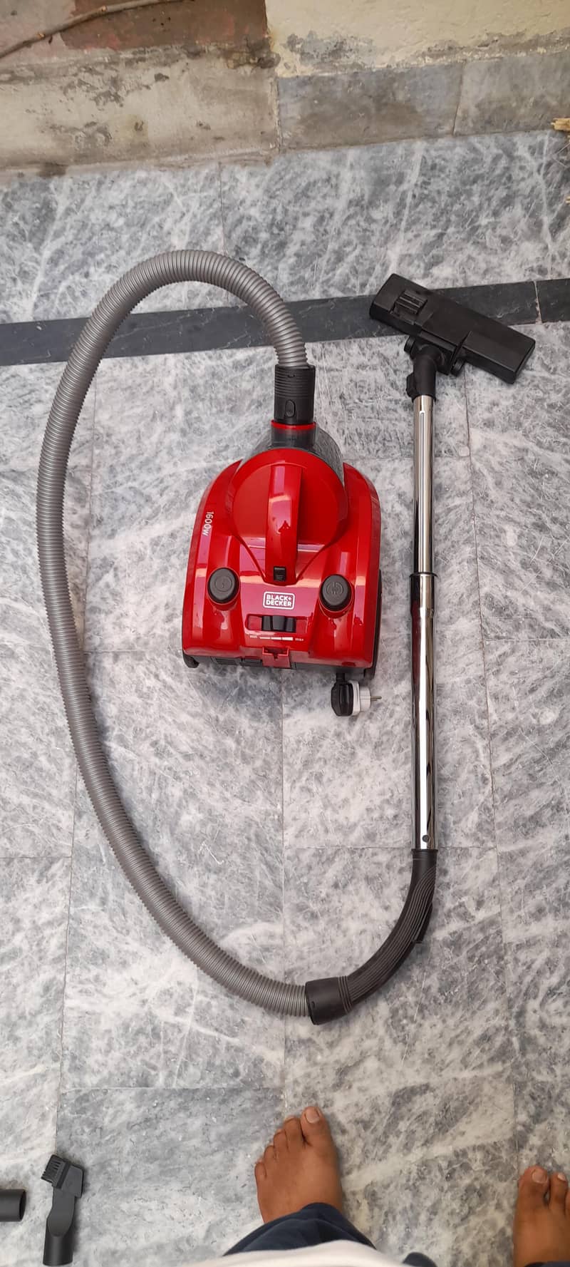 Black & Decker Vecuum Cleaner 4