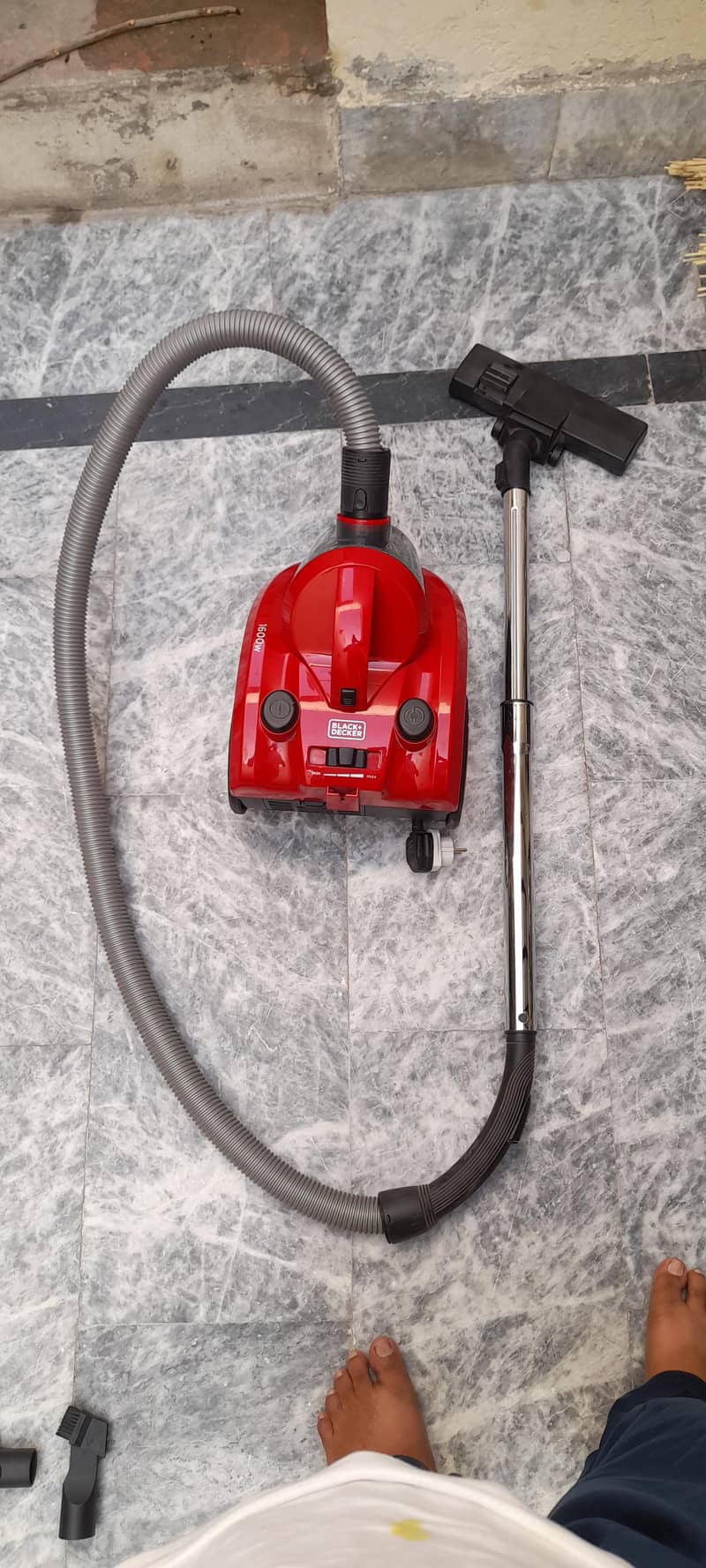 Black & Decker Vecuum Cleaner 7