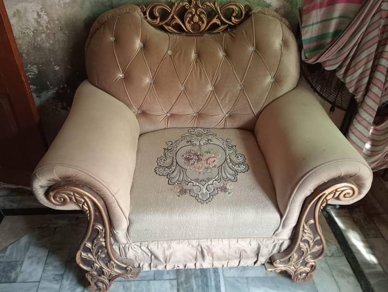 5 setar sofa 1