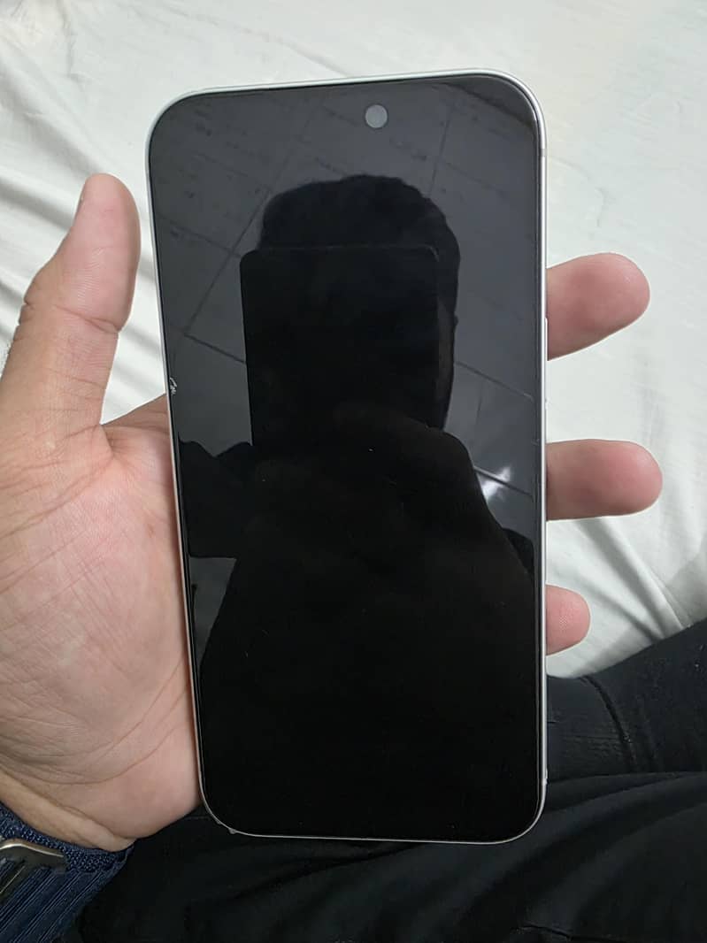 Apple iPhone 17 Pro Max 2