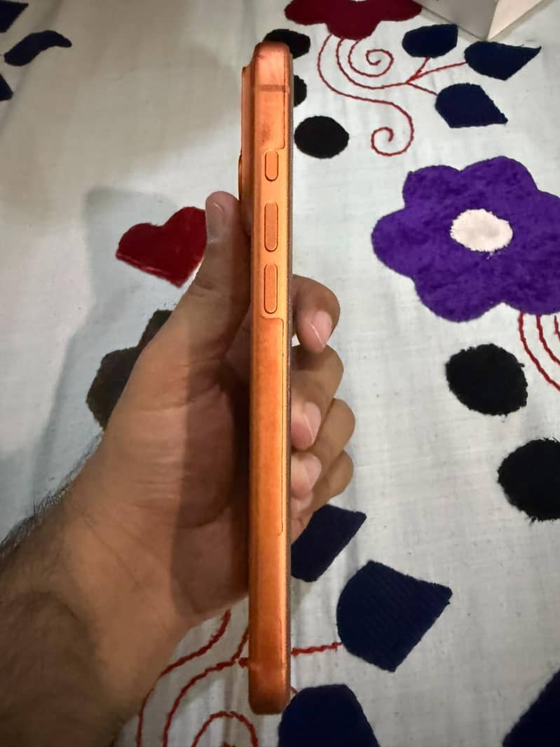 Apple iPhone 17 Pro Max 6