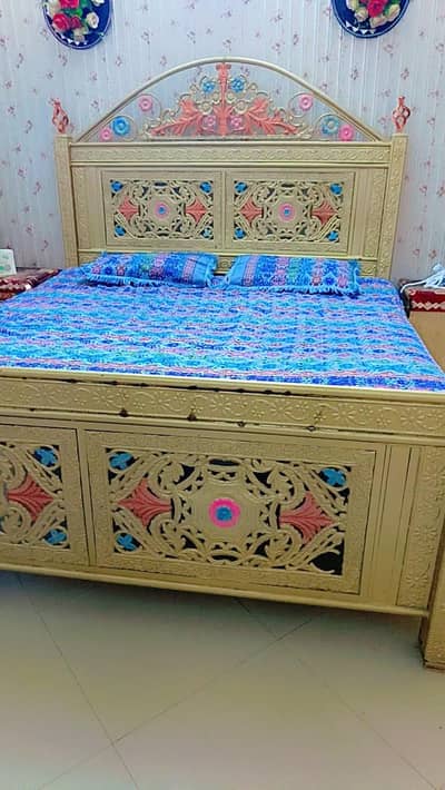 iron bed