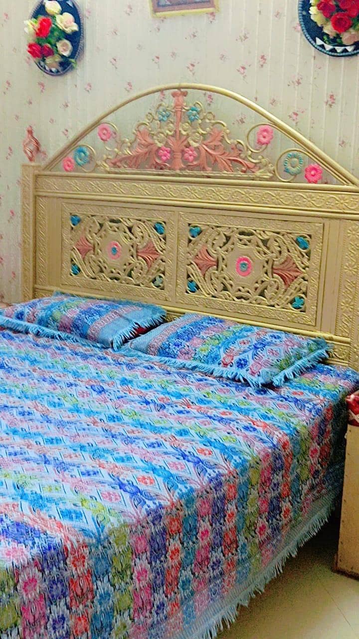 iron bed 1