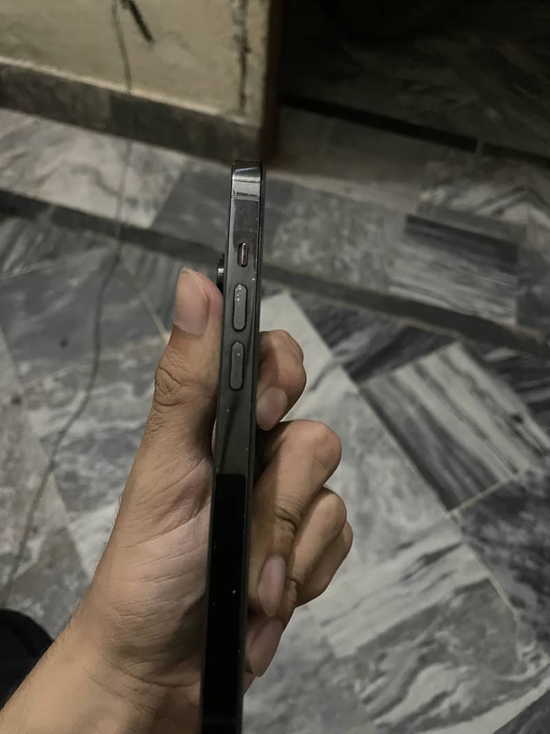 iPhone 14 Pro 1