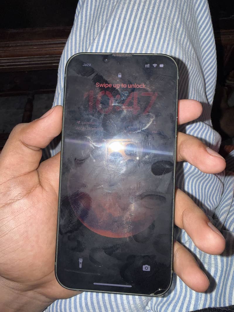 Apple iPhone 13 5