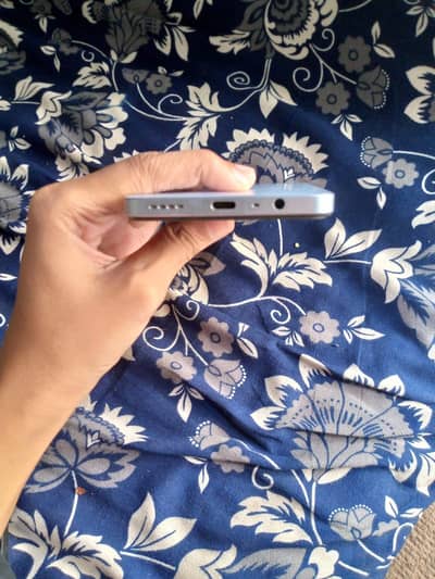 Realme Note 60