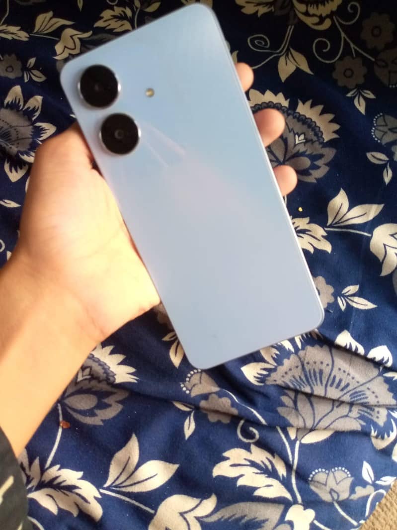 Realme Note 60 1