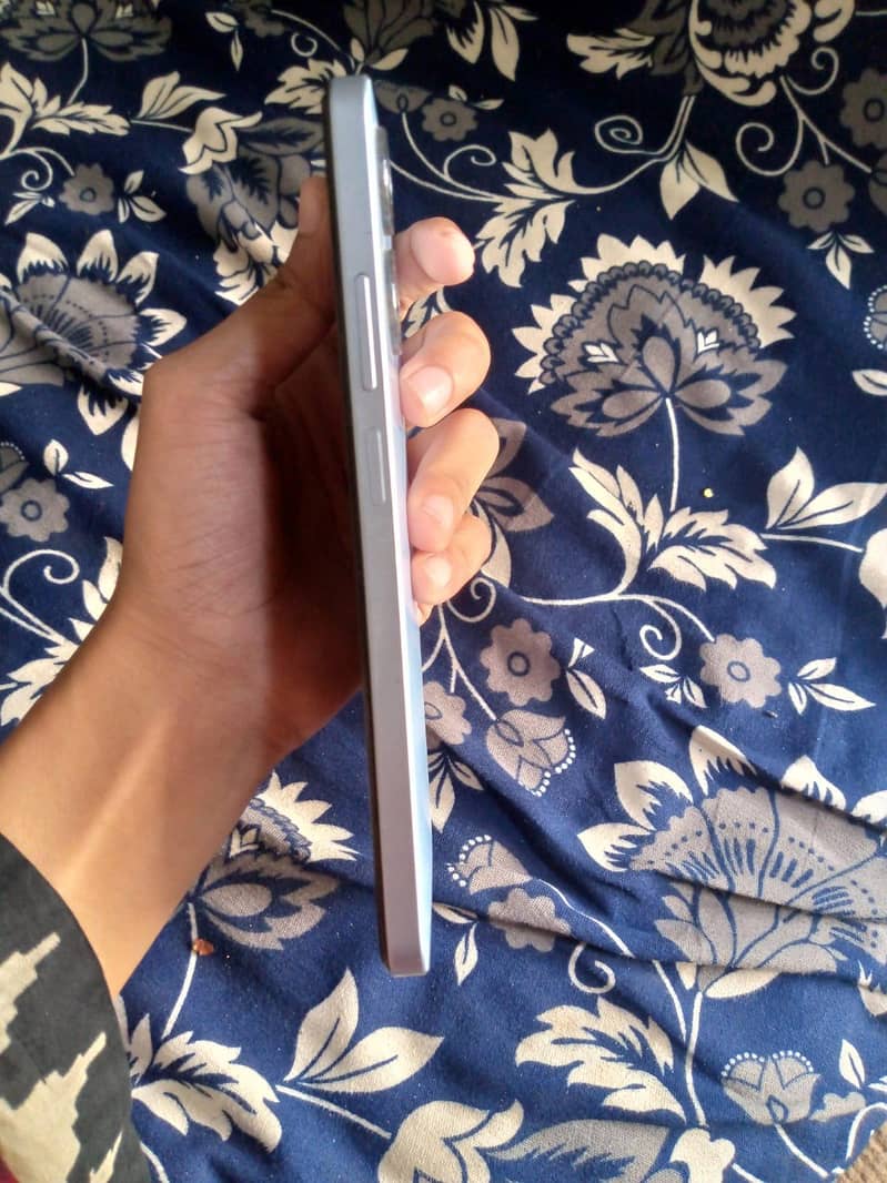 Realme Note 60 2