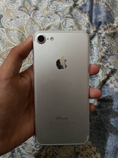 iPhone 7 10/10 condition
