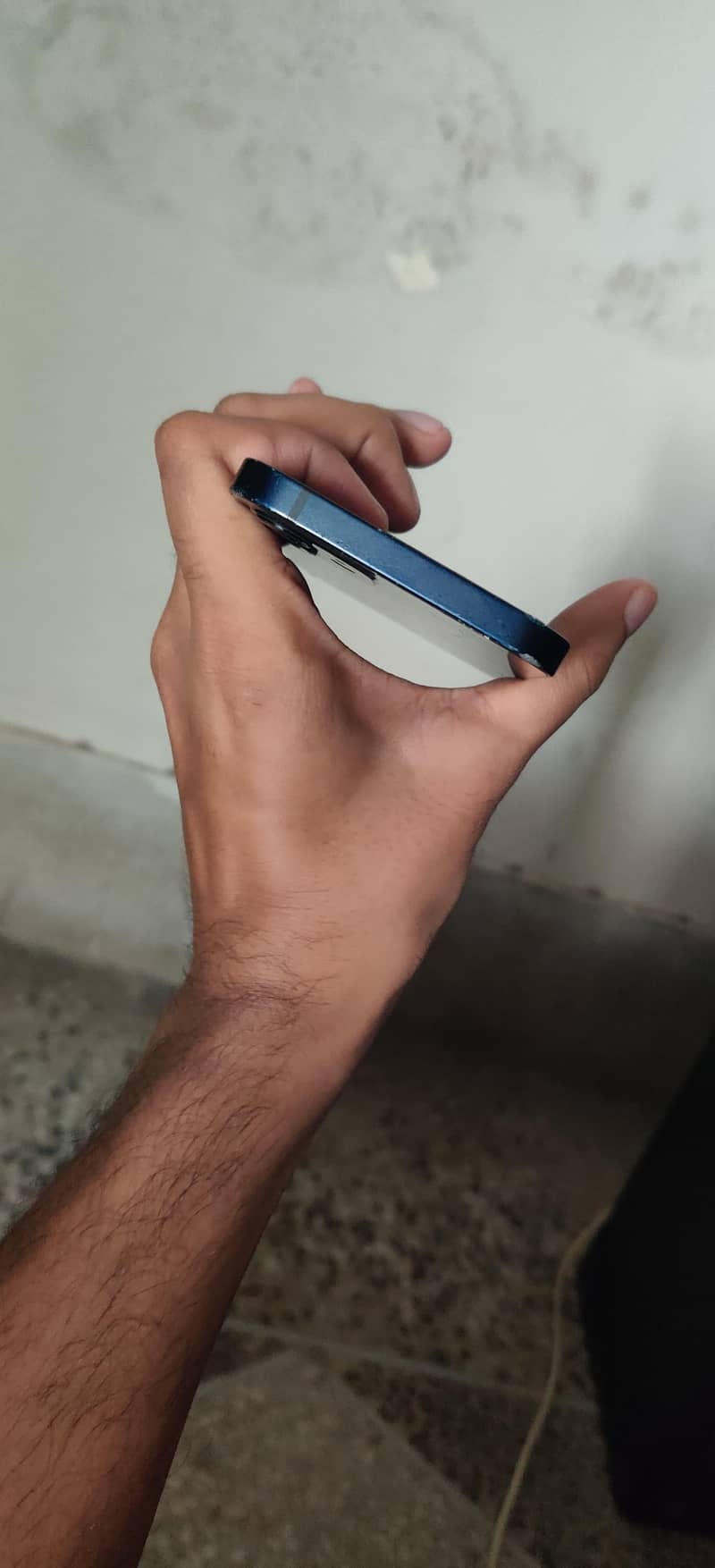 Apple iPhone 12 1