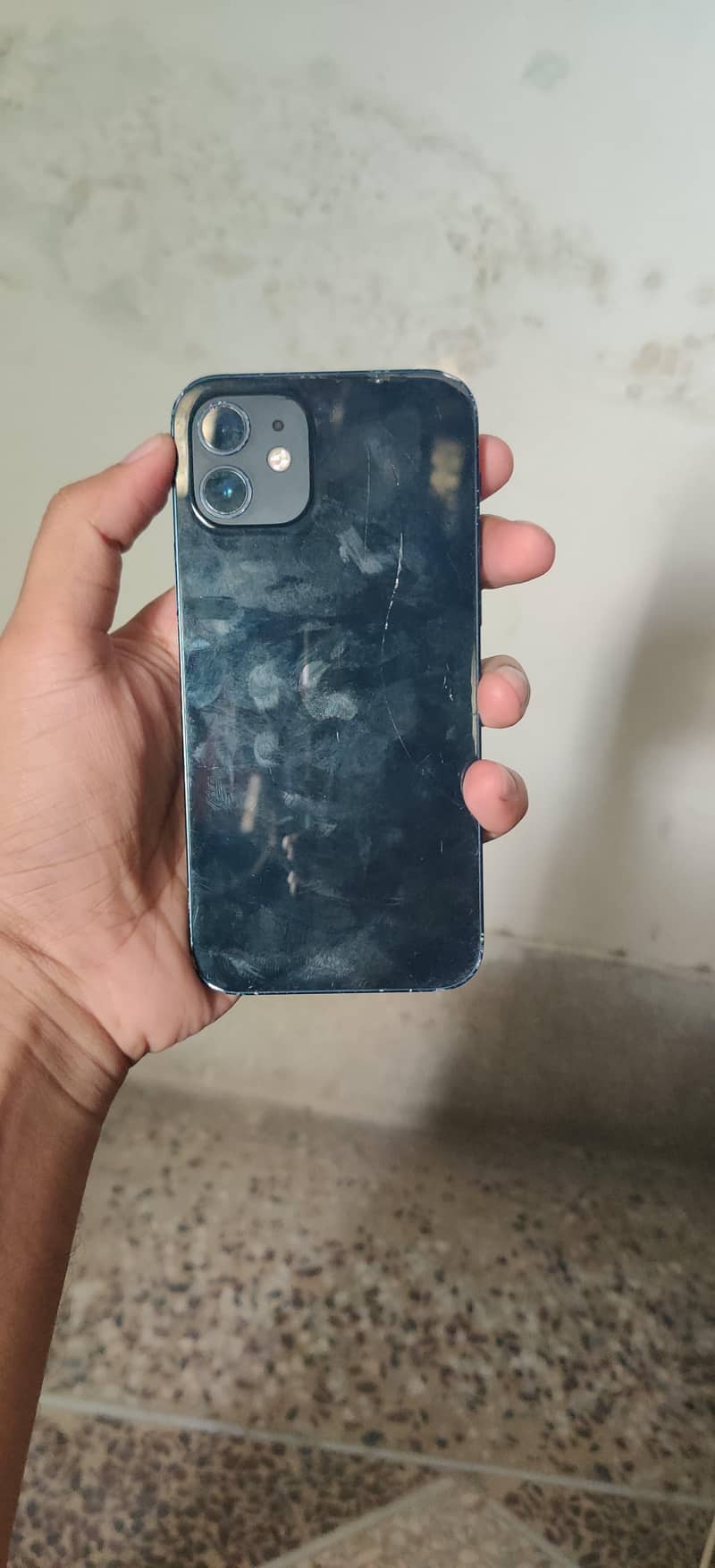 Apple iPhone 12 3