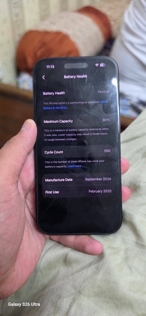Apple iPhone 16 2