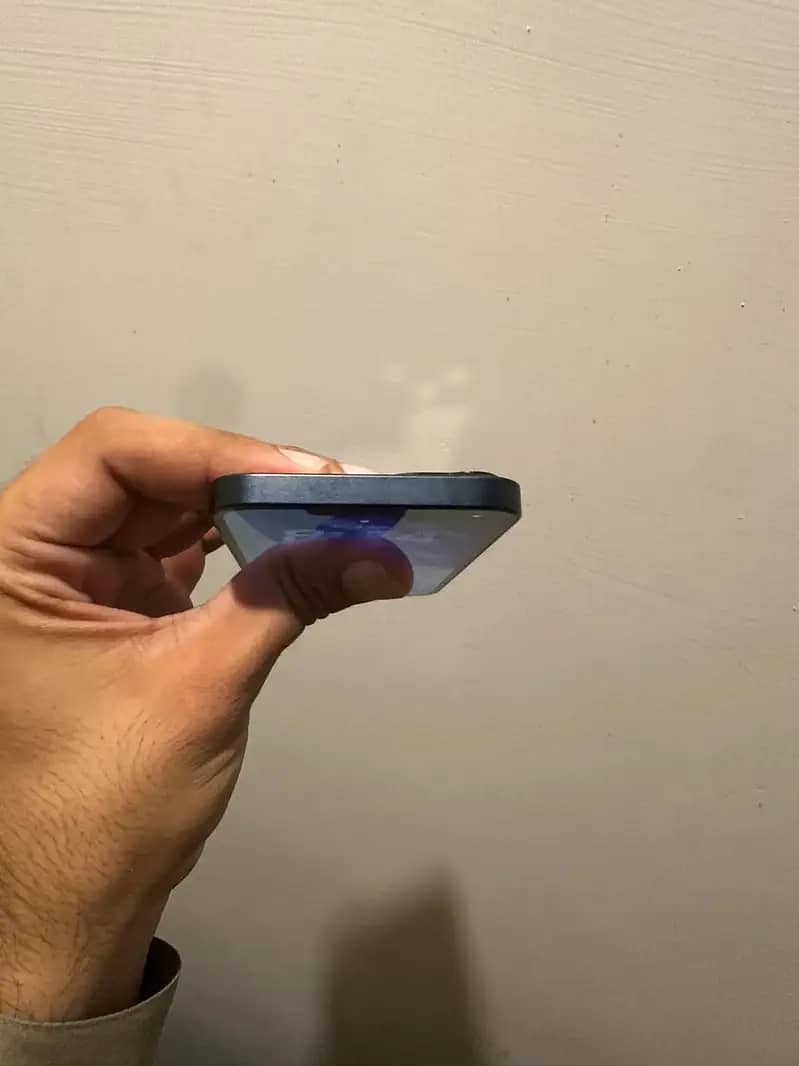 Apple iPhone 13 1