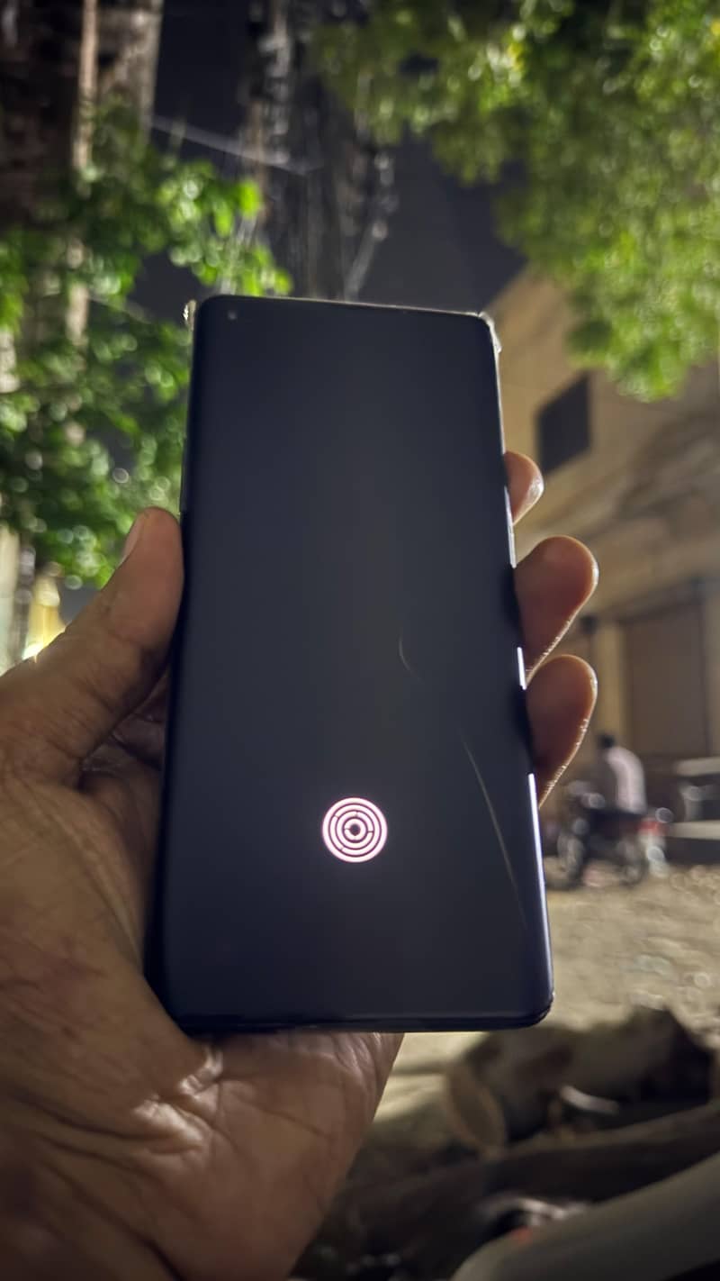 One Plus 8 Pro 8/128 1