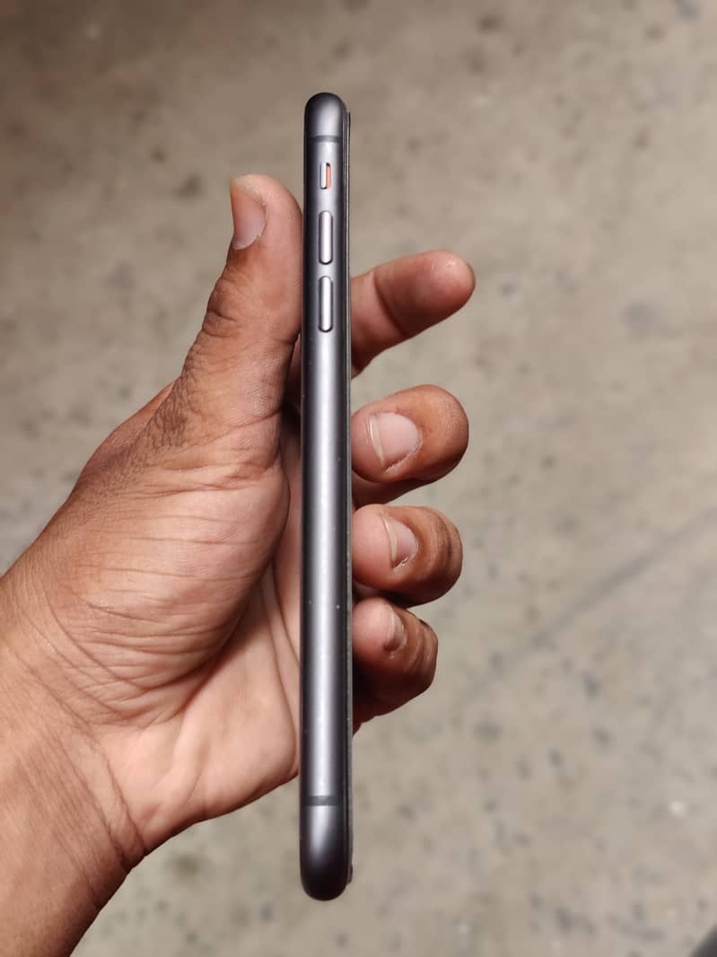 Apple iPhone 11 jv 5