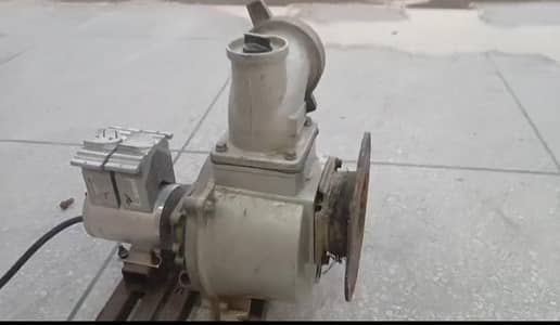 4 inch delivery BLDC water pump with Chinese powerful motor