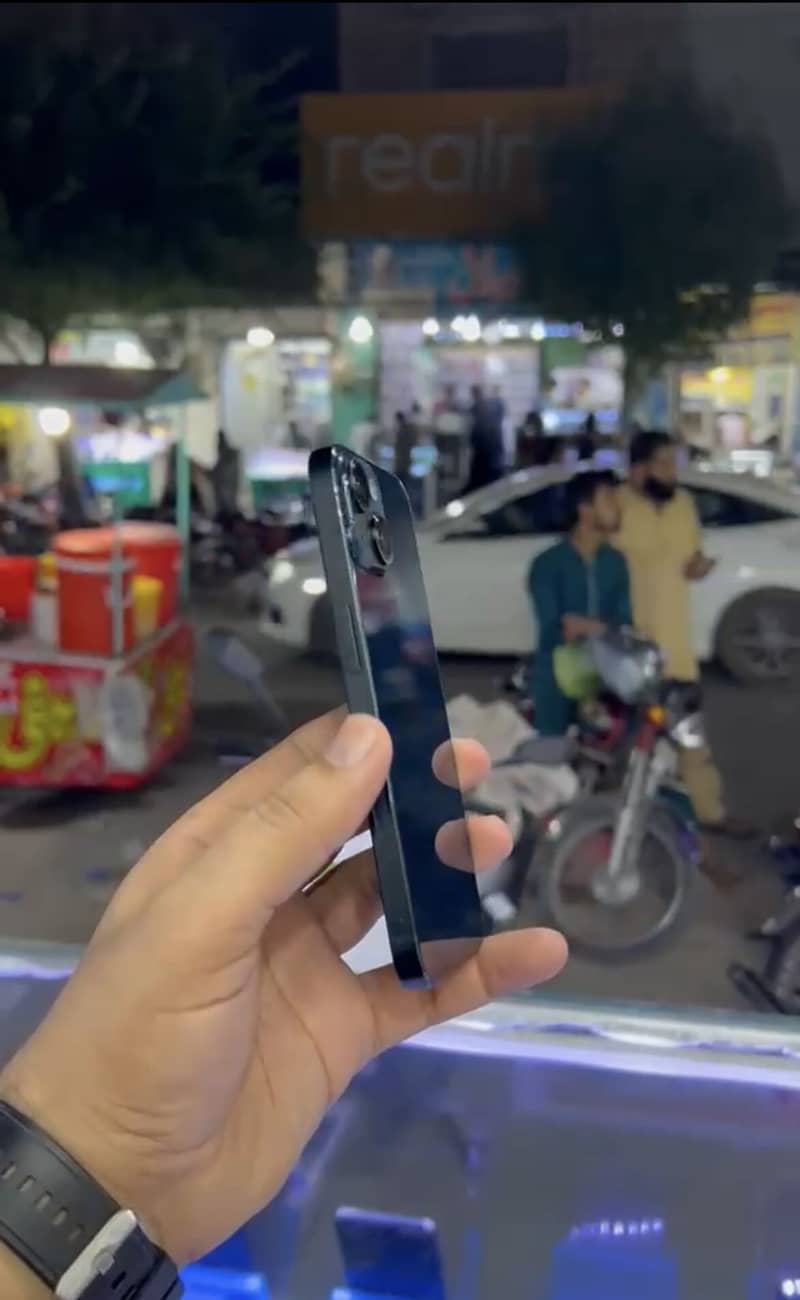 Apple iPhone 14 1