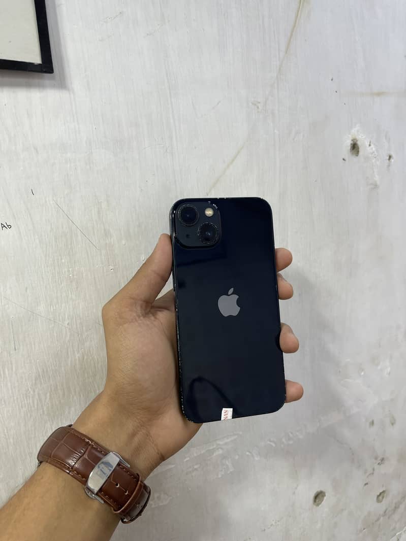Apple iPhone 13 1