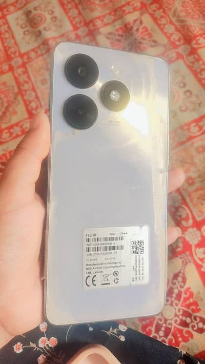 Tecno Spark 20C with box