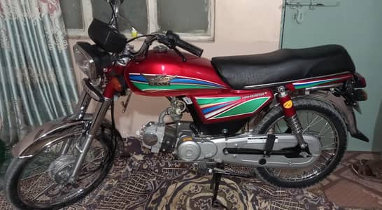 Ravi 2018 model. Zero meter condition. 8000 km driven.