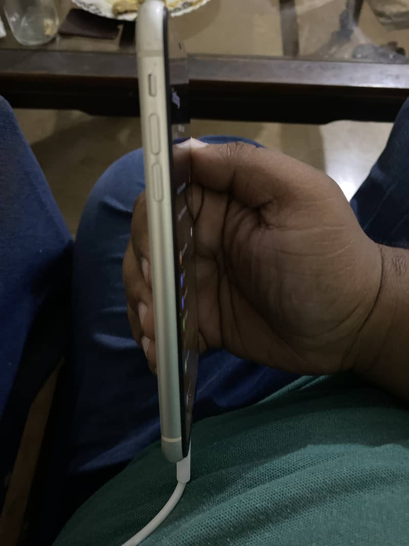 Apple iPhone 11 1