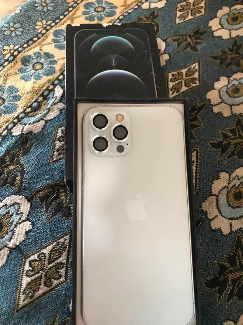 Apple iPhone 12 Pro Max 0