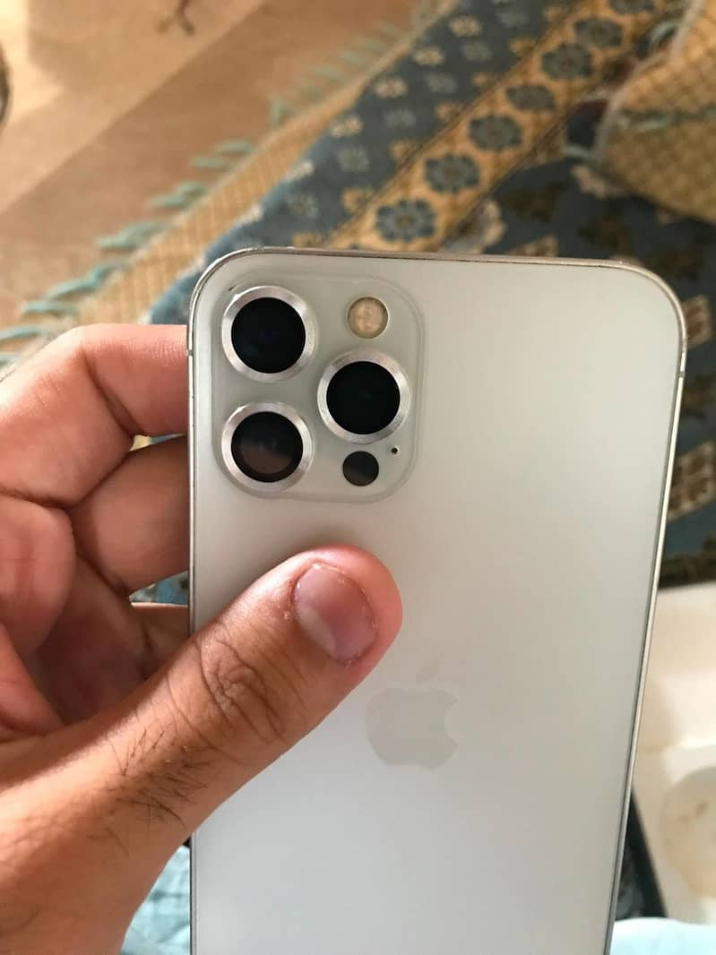 Apple iPhone 12 Pro Max 1