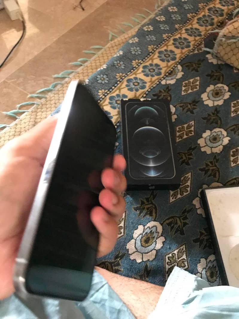 Apple iPhone 12 Pro Max 5