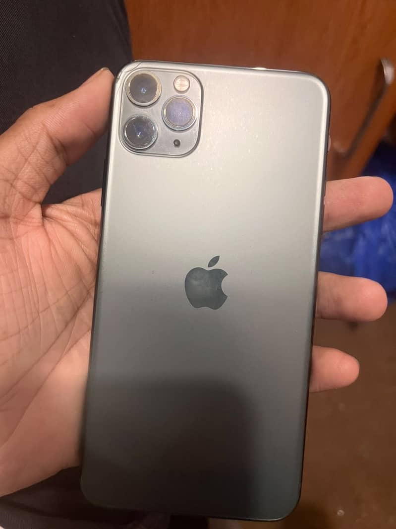Apple iPhone 11 Pro Max 2