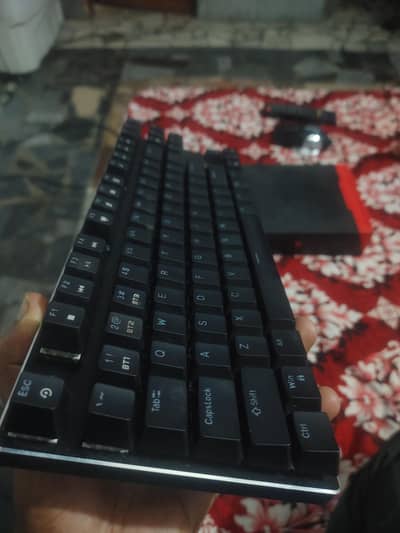 Zero Metoo RGB Mechanical wireless keyboard with Bluetooth 5.2