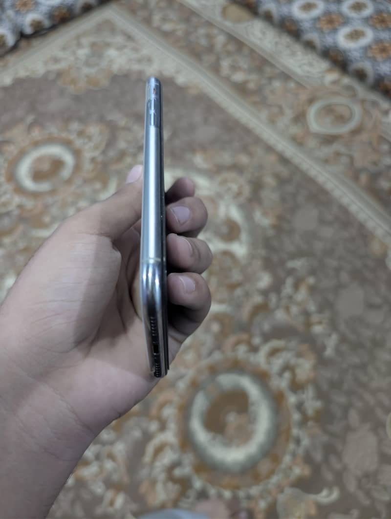 Apple iPhone X 1